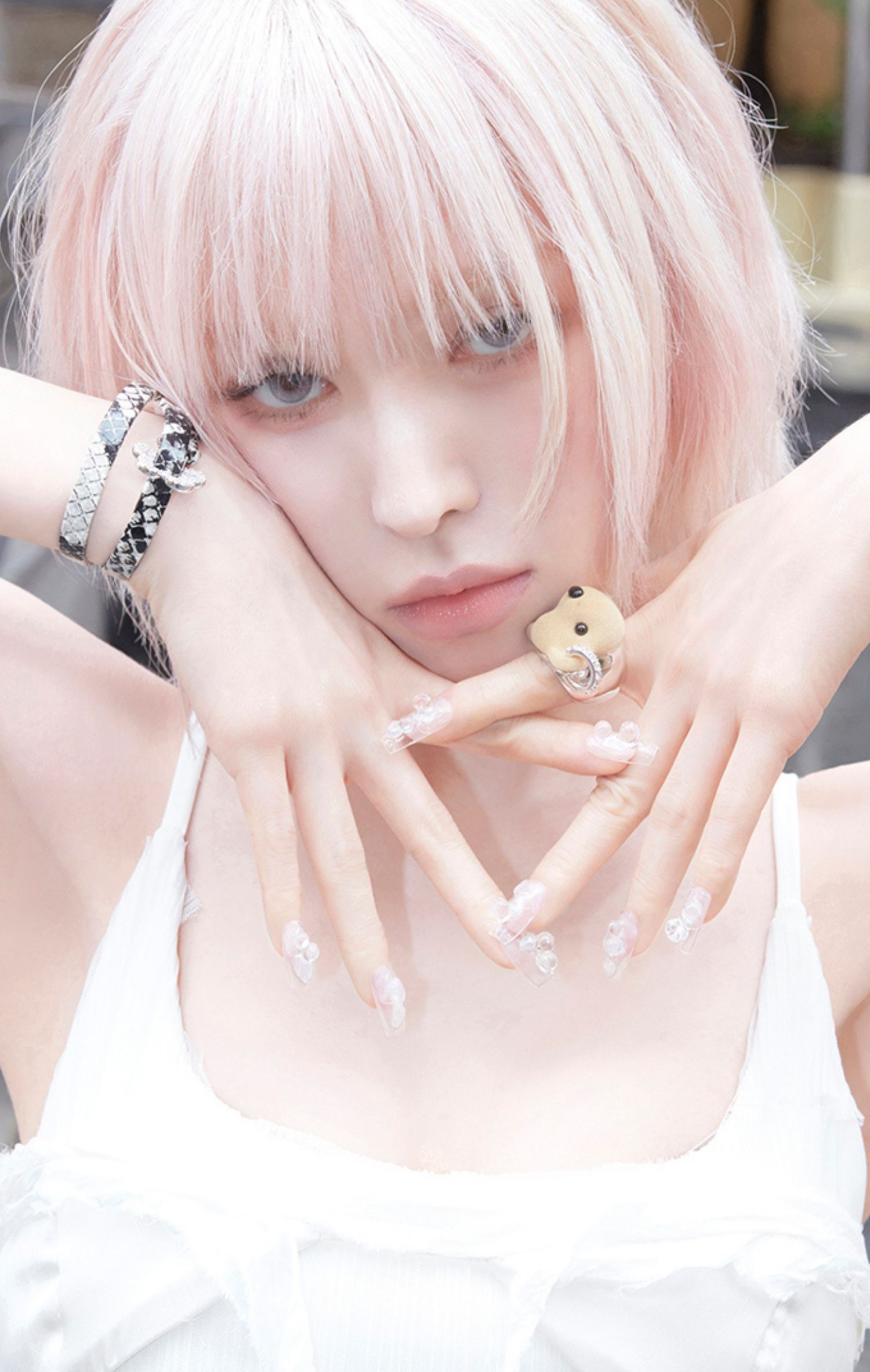 Behind-the-scenes cut of Wendy (Red Velvet)