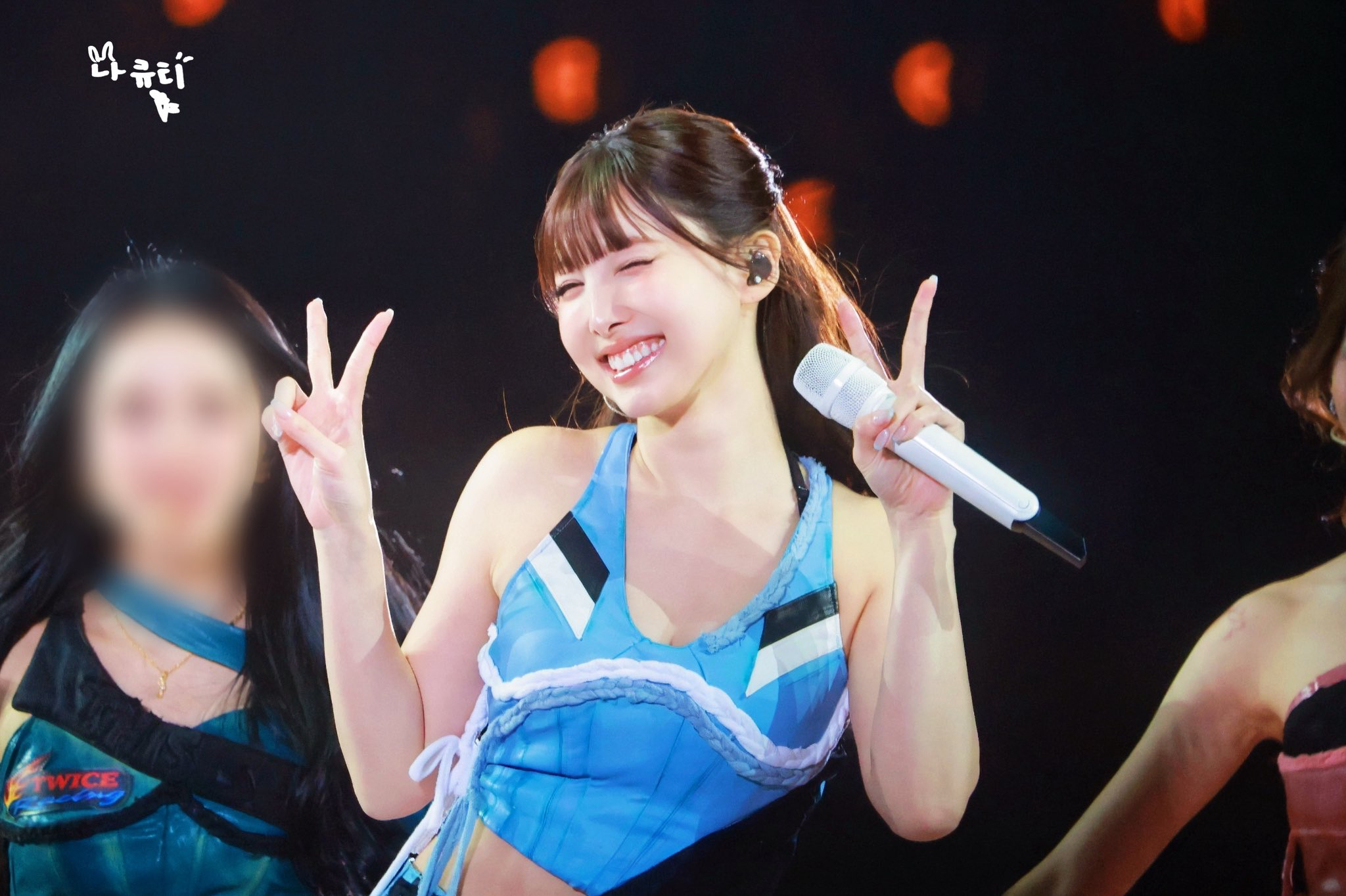 娜璉 (TWICE)粉絲拍下的瞬間