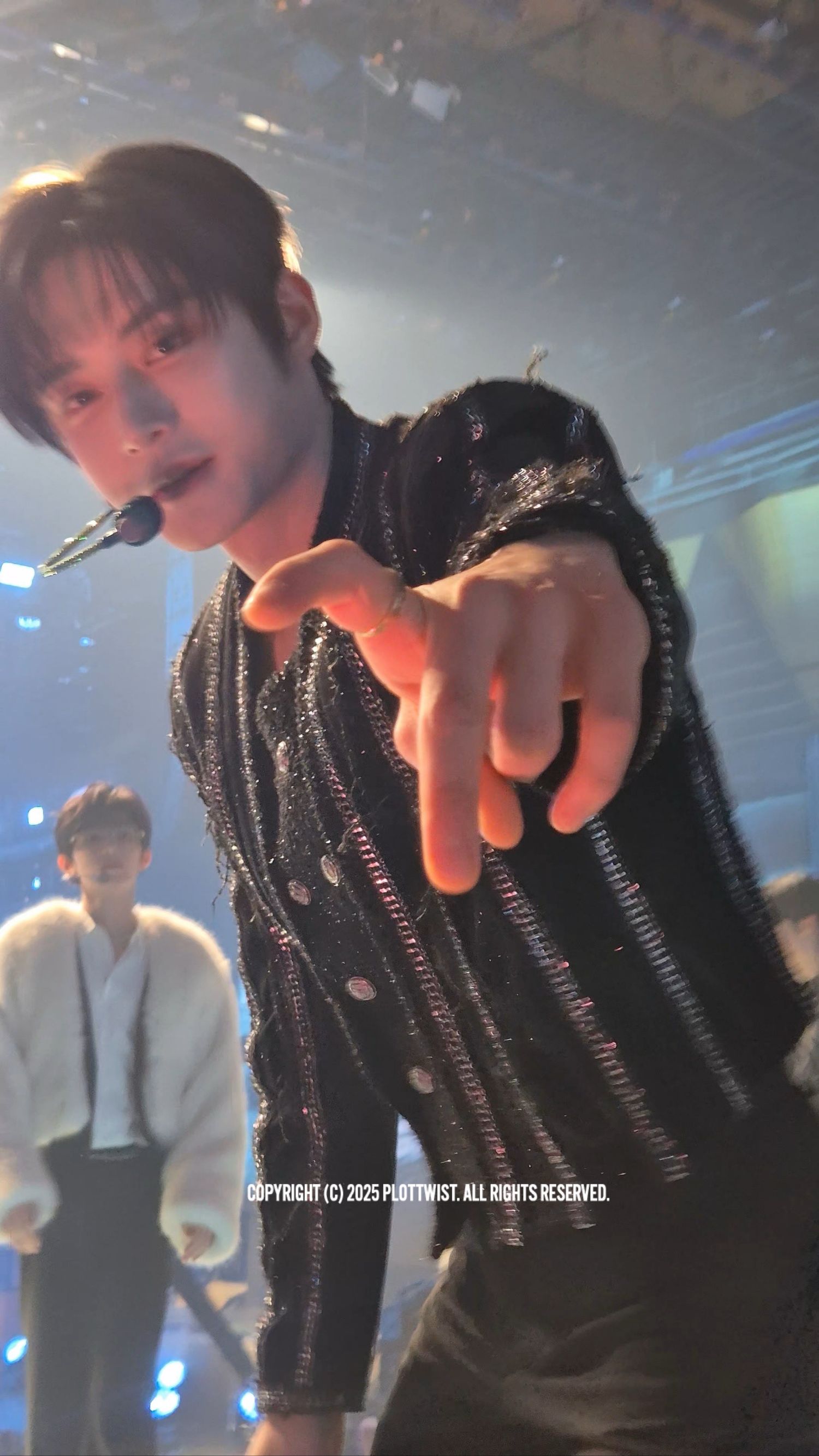 Today's most popular wallpaper in the Kim Jiwoong (ZEROBASEONE) community