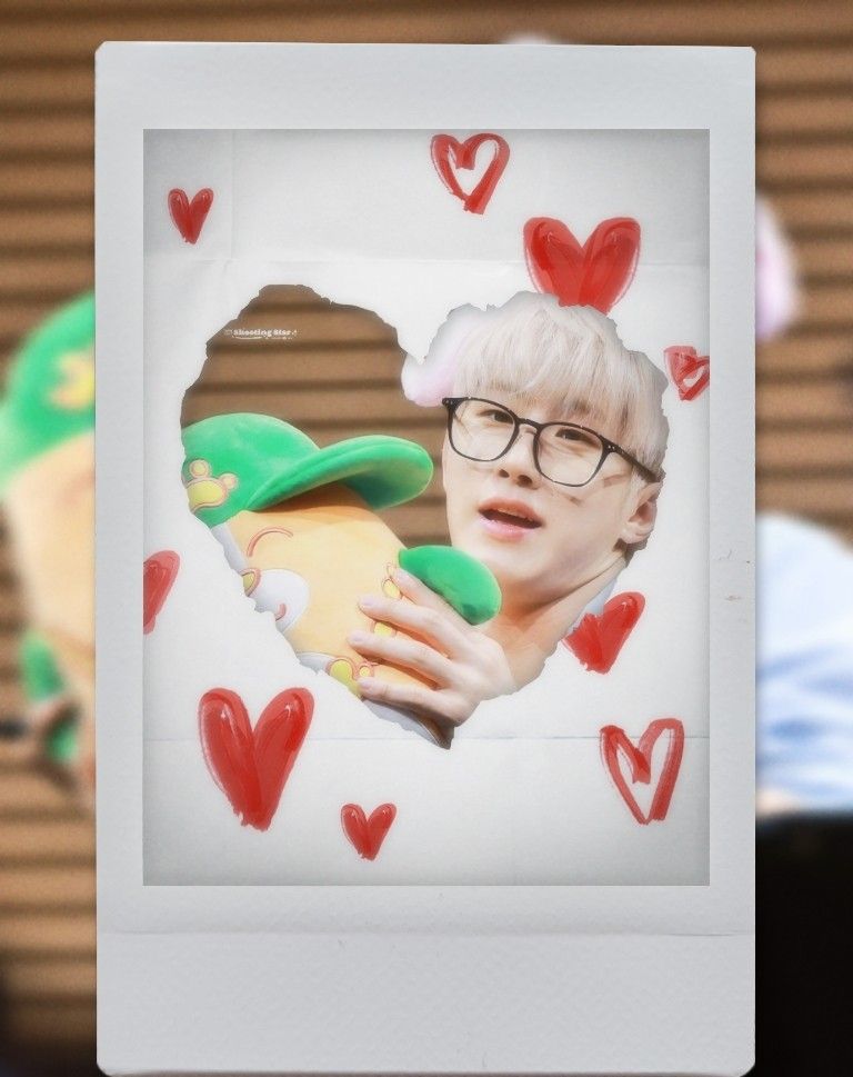 Latest photo of Jinjin (ASTRO)