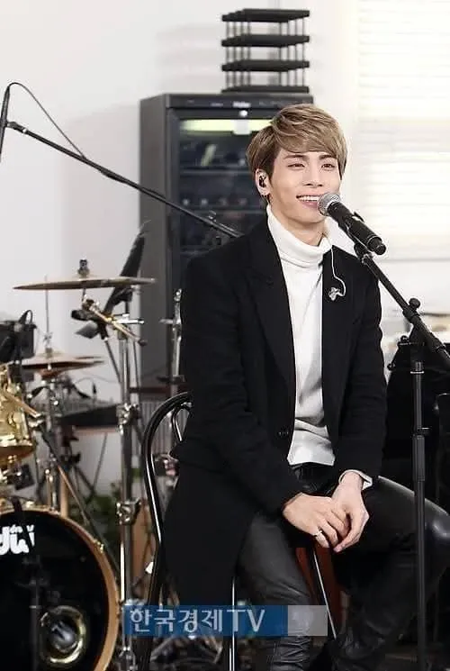 Latest photo of Jonghyun (SHINee)