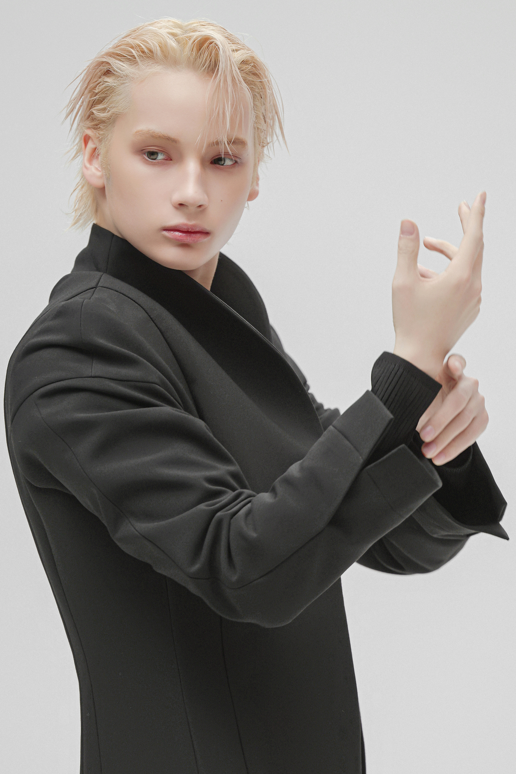 Behind-the-scenes cut of HueningKai (TOMORROW X TOGETHER)