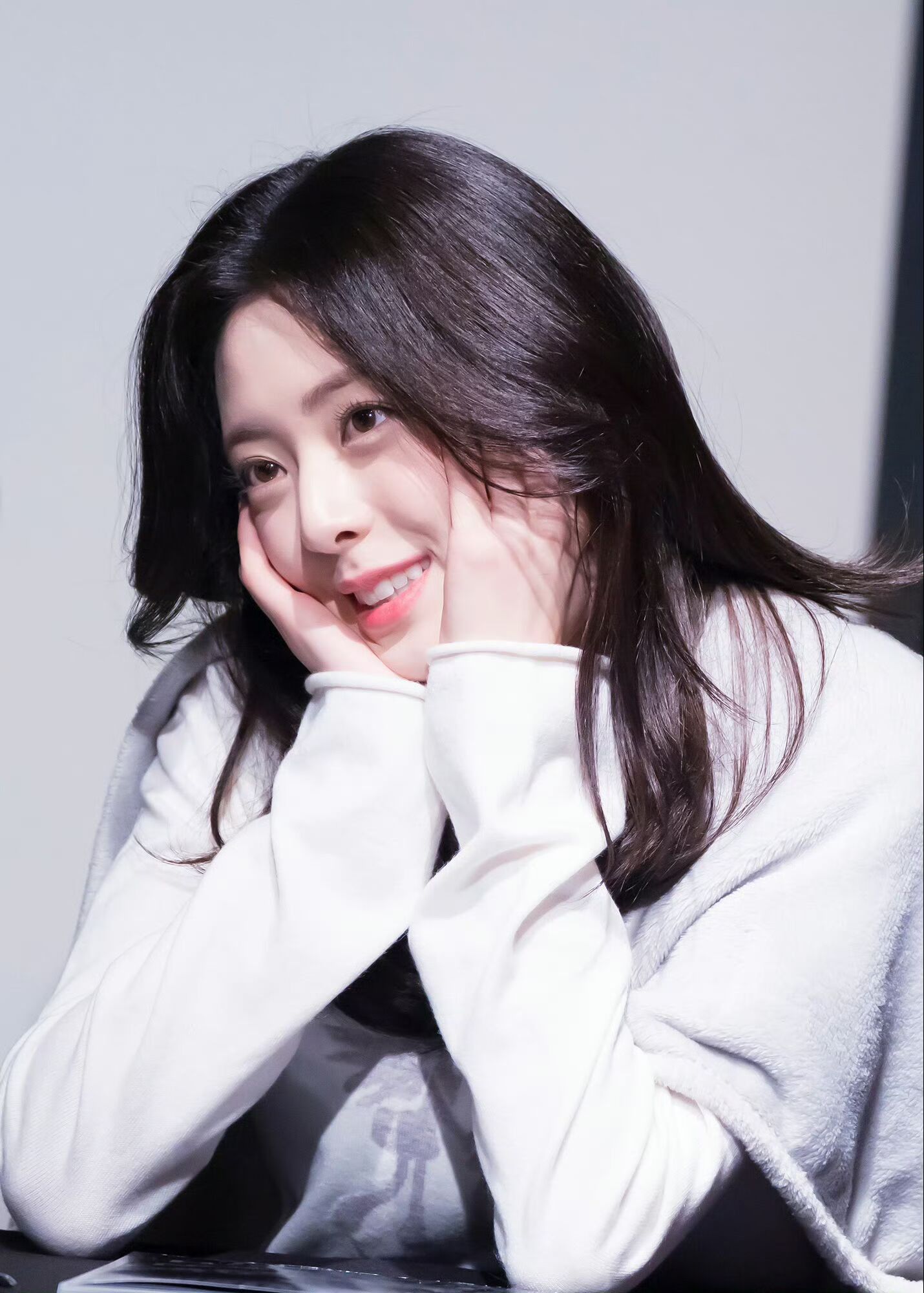 A moment captured by Yuna (ITZY)'s fan