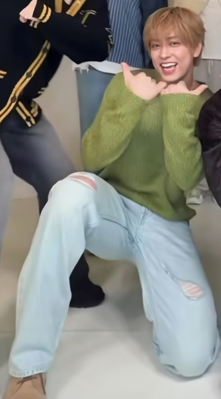 A heartfelt wallpaper shared by Taki (&TEAM)'s fans