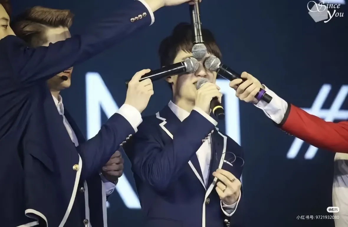EXO 최근 활동샷