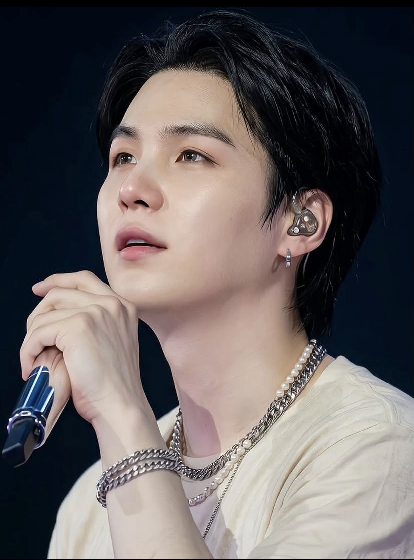 Momen yang diabadikan oleh penggemar SUGA (BTS)