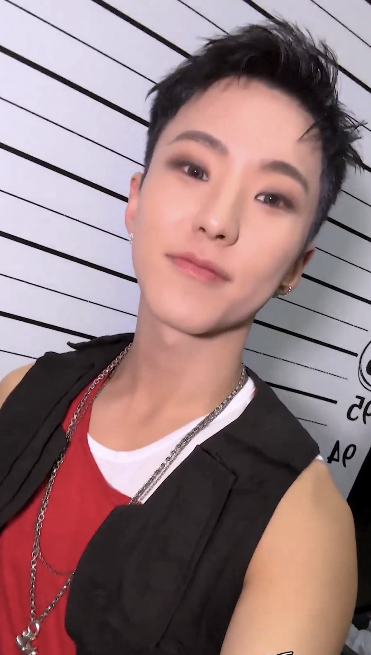 A heartfelt wallpaper shared by Hoshi (SEVENTEEN)'s fans