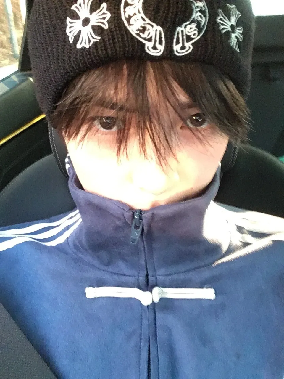 Recent activity shot of Sung Hanbin (ZEROBASEONE)