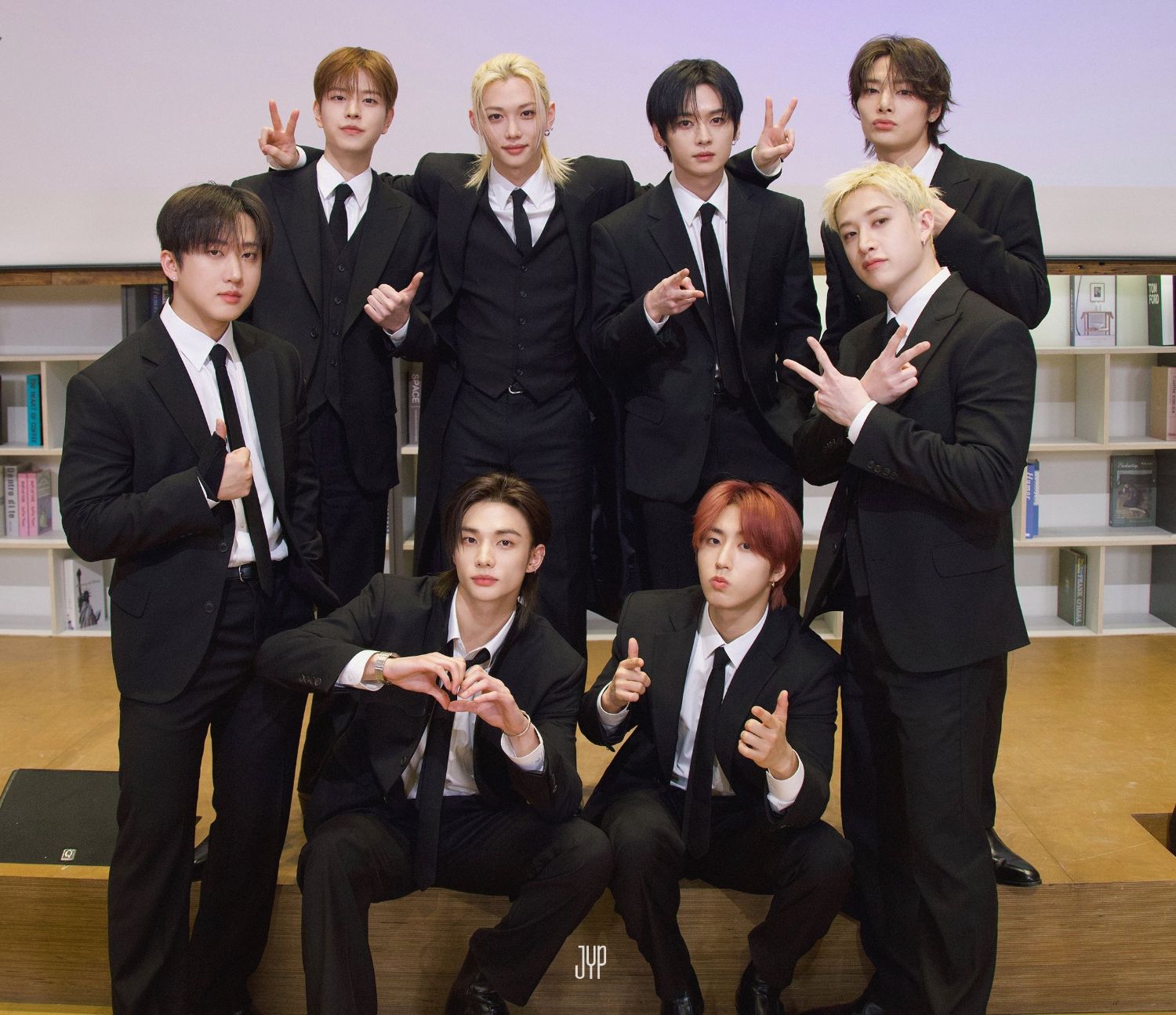 Stray Kids의 비하인드 컷