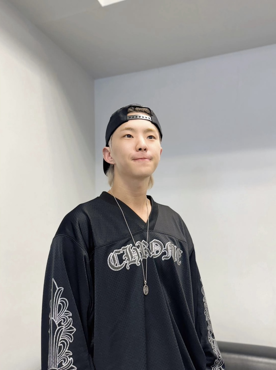 Foto aktivitas terbaru Hoshi (SEVENTEEN)