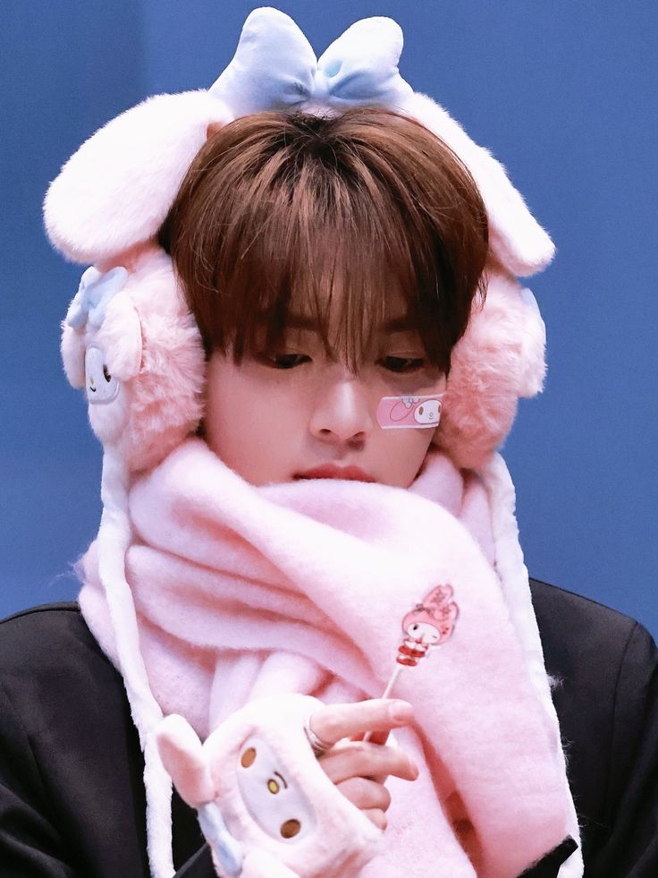 A moment captured by Han Yujin (ZEROBASEONE)'s fan