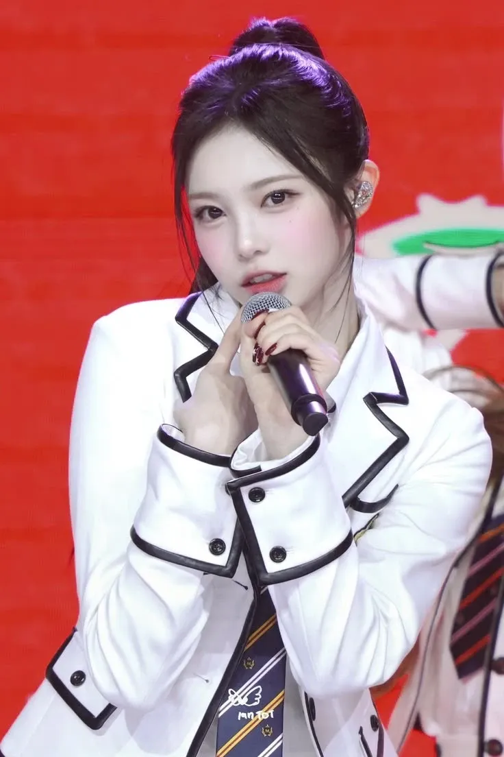 Latest photo of Ian (Hearts2Hearts)