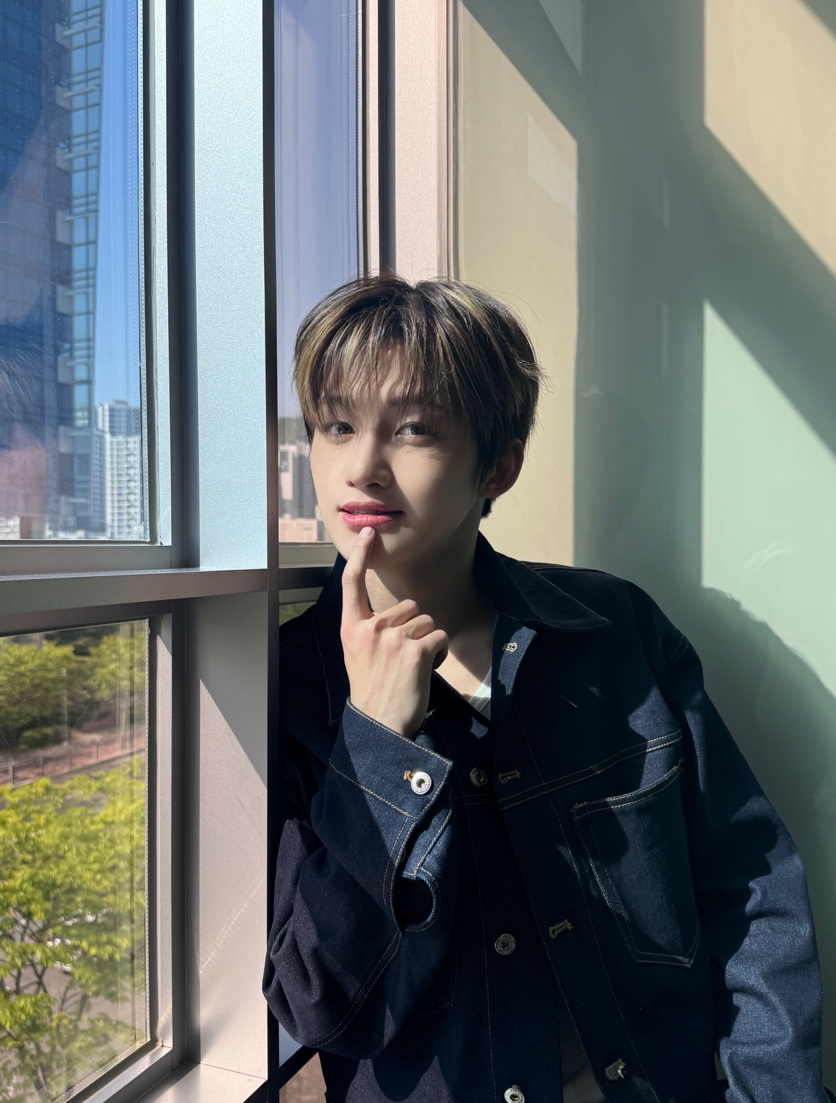 Recent activity shot of Jihoon (TWS)