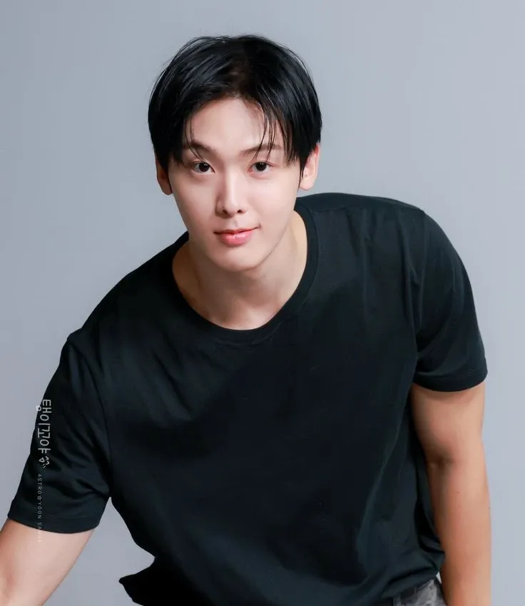 Behind-the-scenes cut of Sanha (ASTRO)