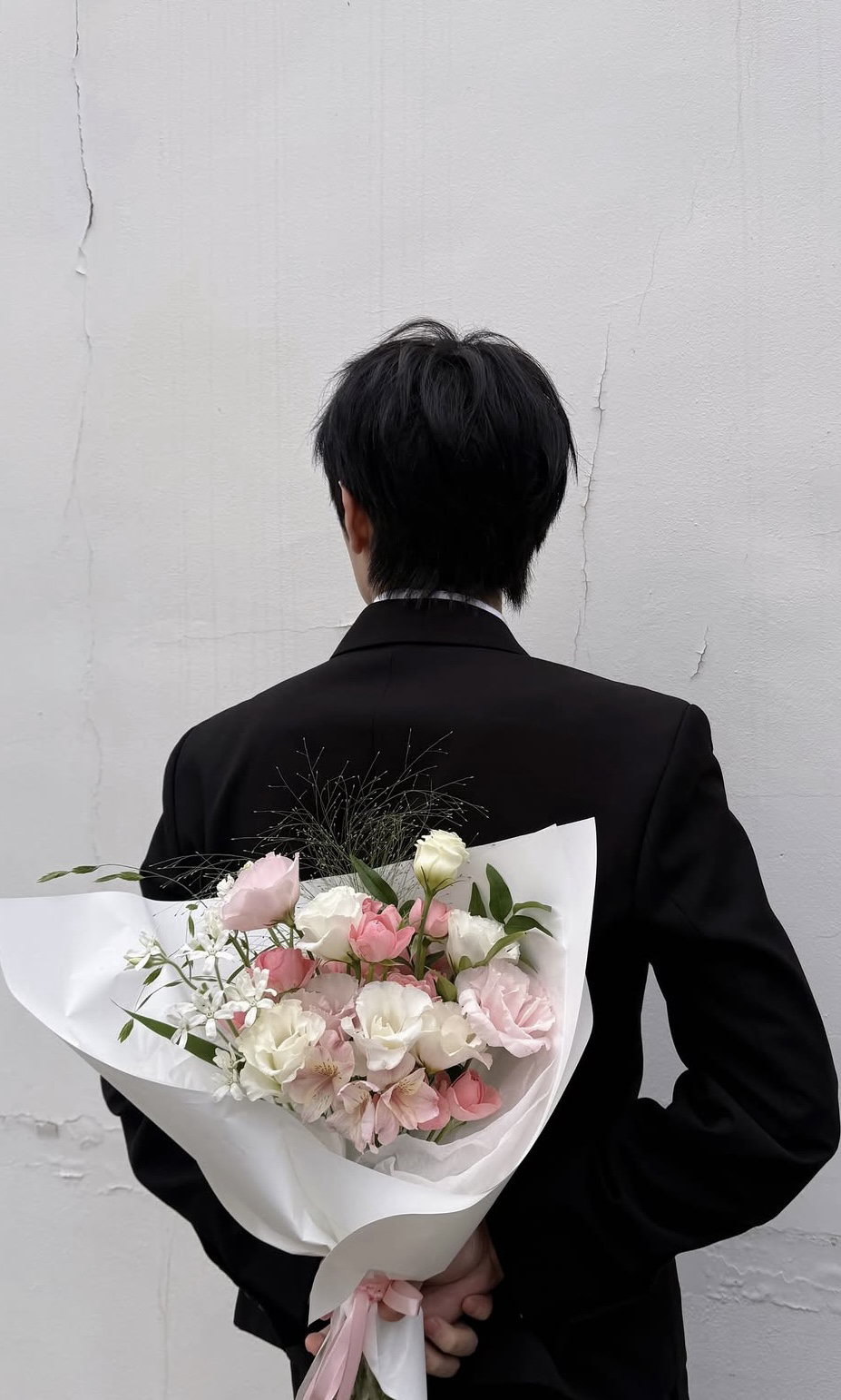 Today's most popular wallpaper in the Kim Taerae (ZEROBASEONE) community