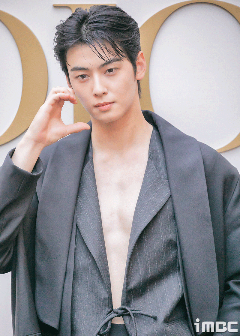 Behind-the-scenes cut of Eunwoo (ASTRO)