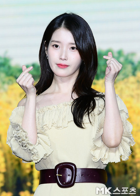 아이유의 비하인드 컷