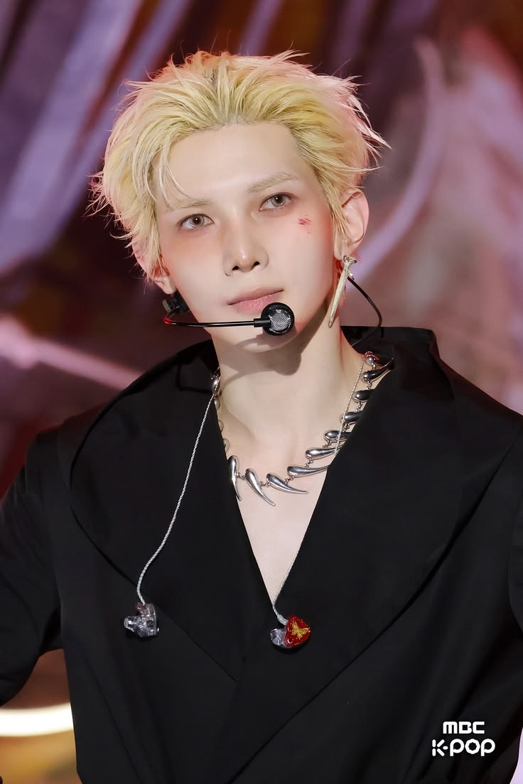 에이티즈의 비하인드 컷