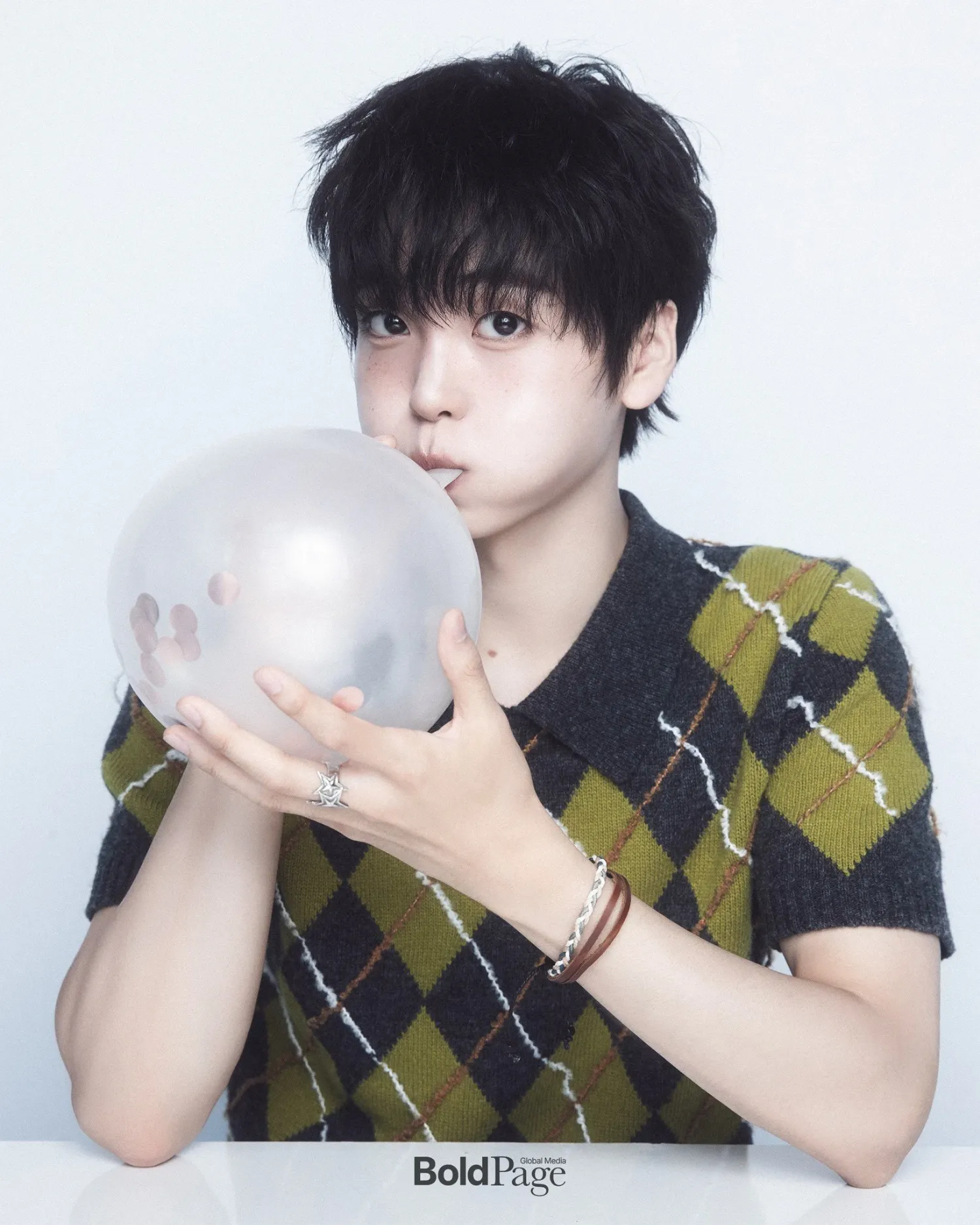 Behind-the-scenes cut of Hyeongjun (CRAVITY)