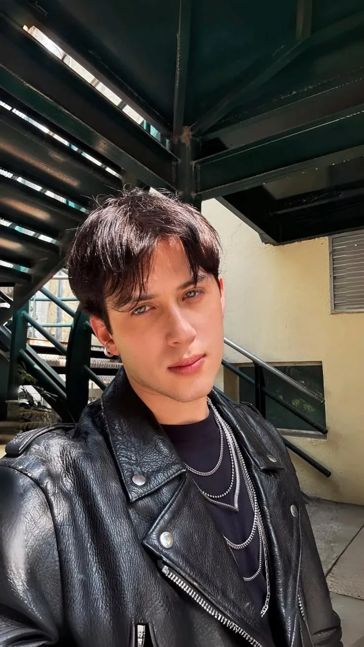 Fan-made special wallpaper for Alejandro (SANTOS BRAVOS)