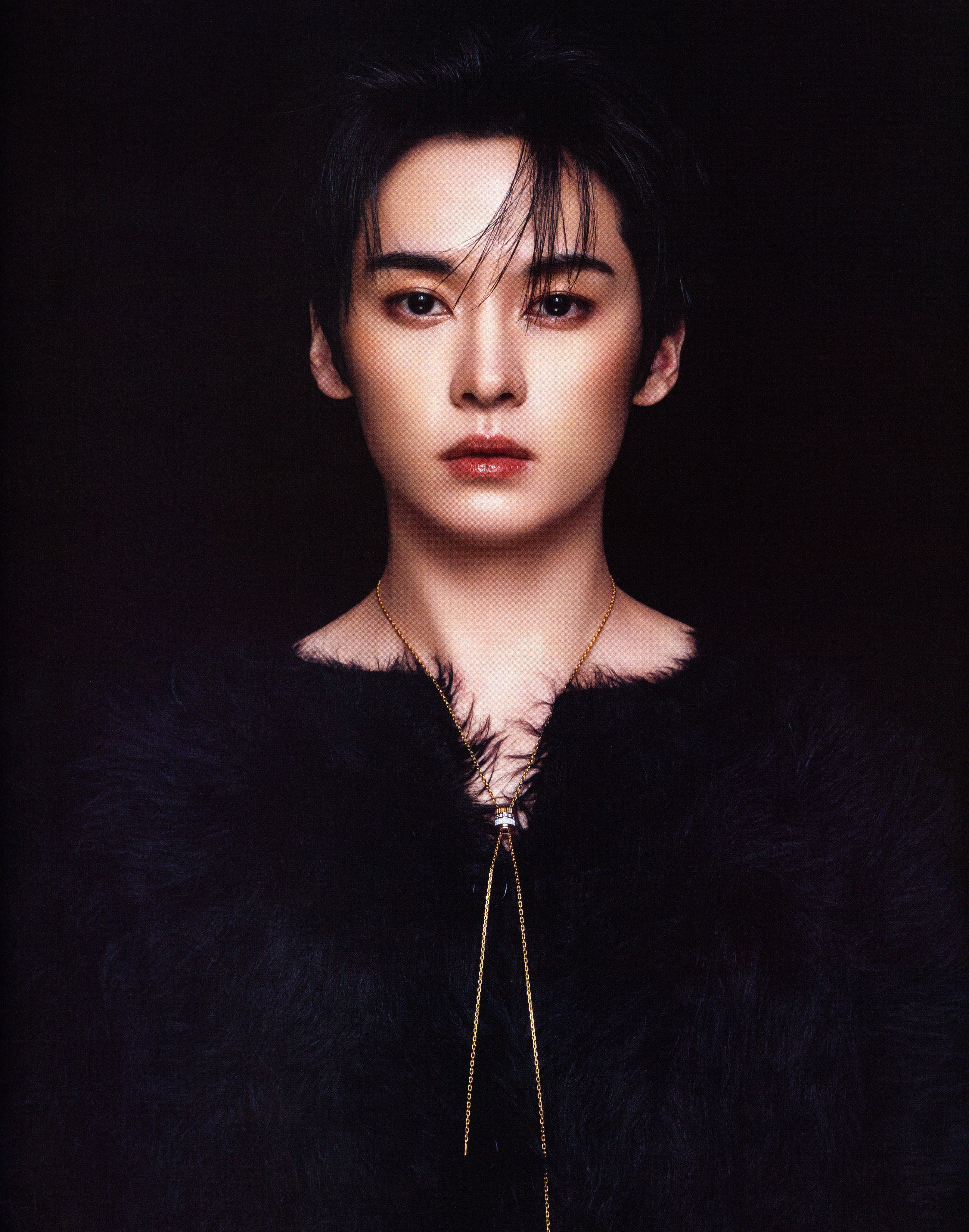 A moment captured by Lee Know (Stray Kids)'s fan