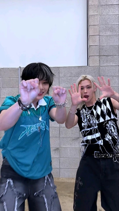 Foto aktivitas terbaru Stray Kids