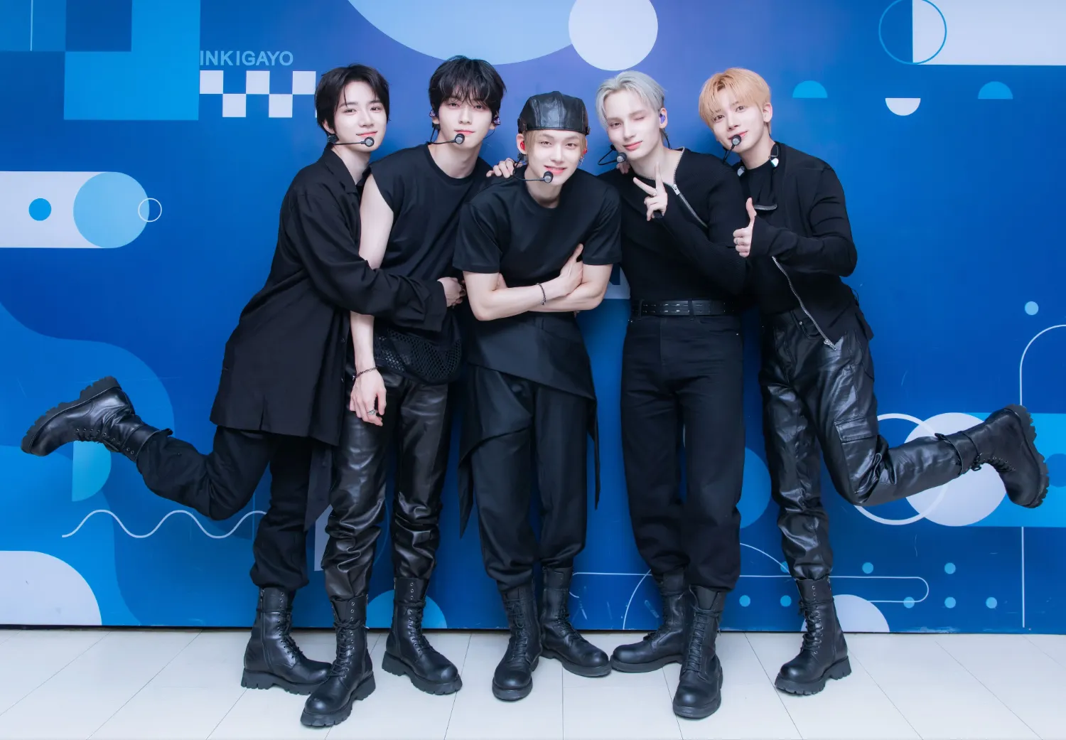 투모로우바이투게더 최근 활동샷