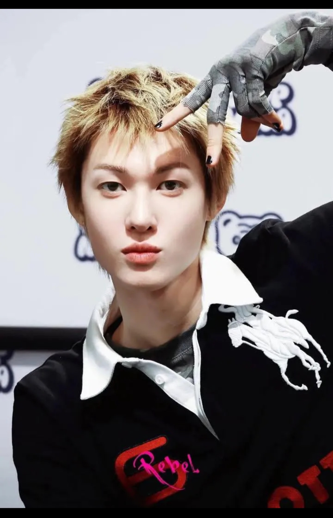 A moment captured by Martin (CORTIS)'s fan