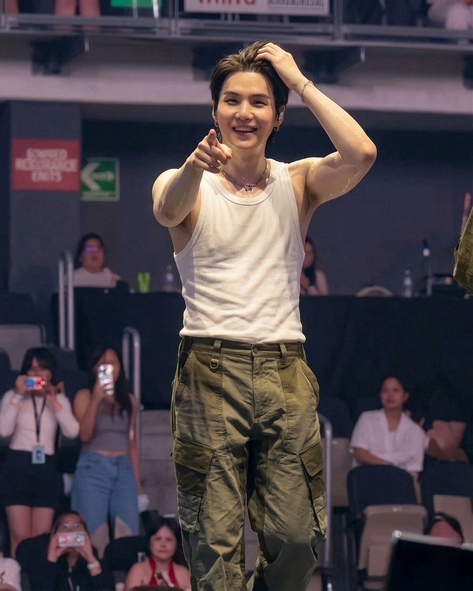 Momen yang diabadikan oleh penggemar SUGA (BTS)