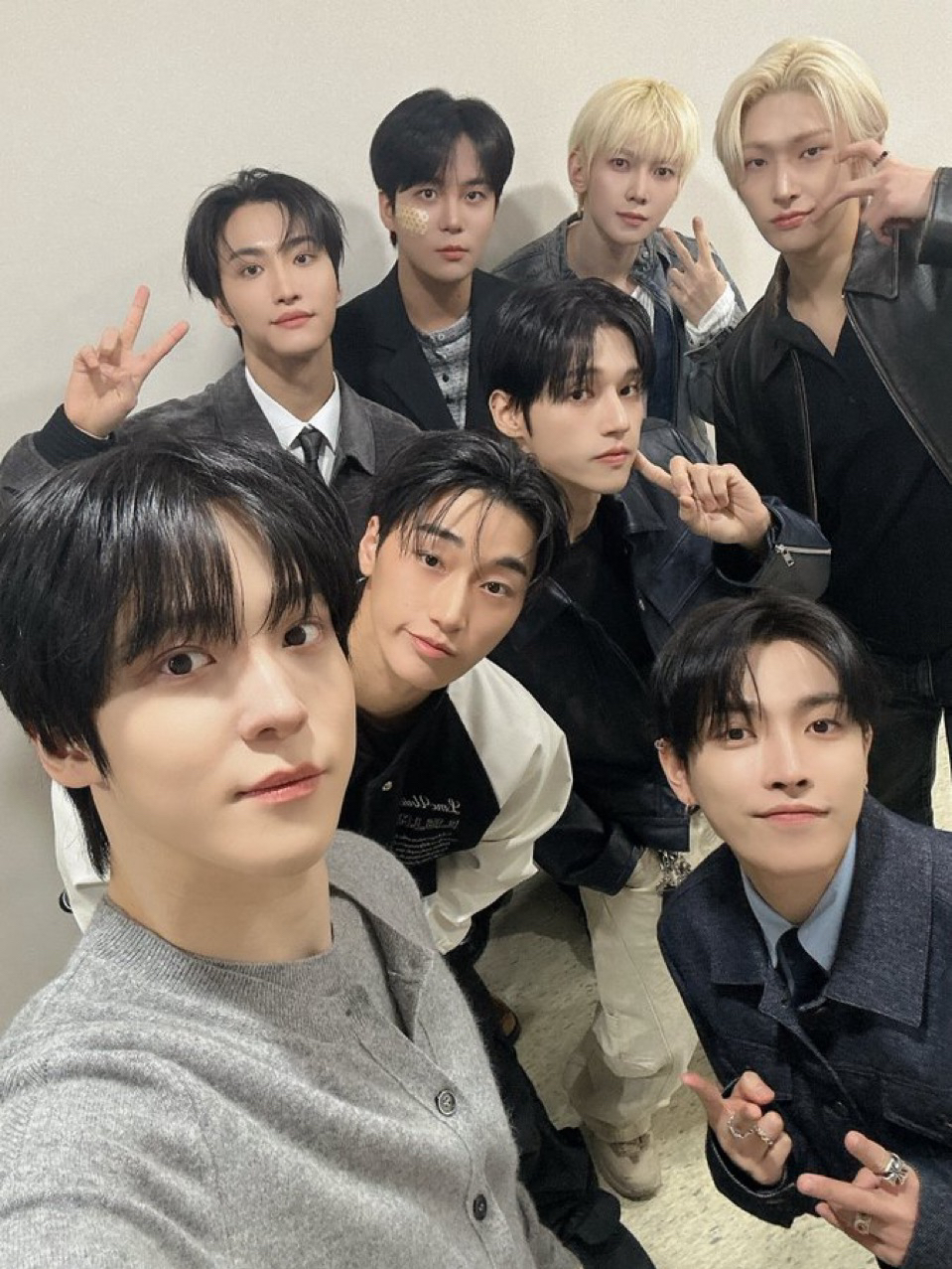 Recent activity shot of Seonghwa (ATEEZ)