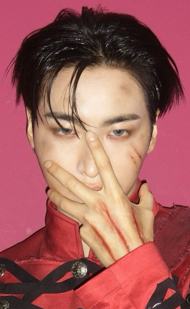 Behind-the-scenes cut of Seonghwa (ATEEZ)