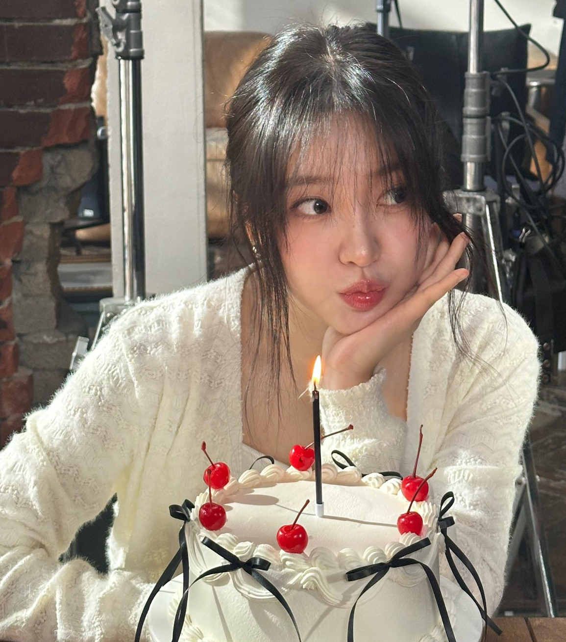 Behind-the-scenes cut of Yeri (Red Velvet)