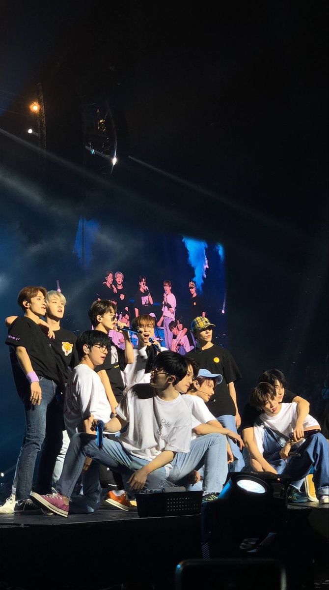 Fan-made special wallpaper for SEVENTEEN