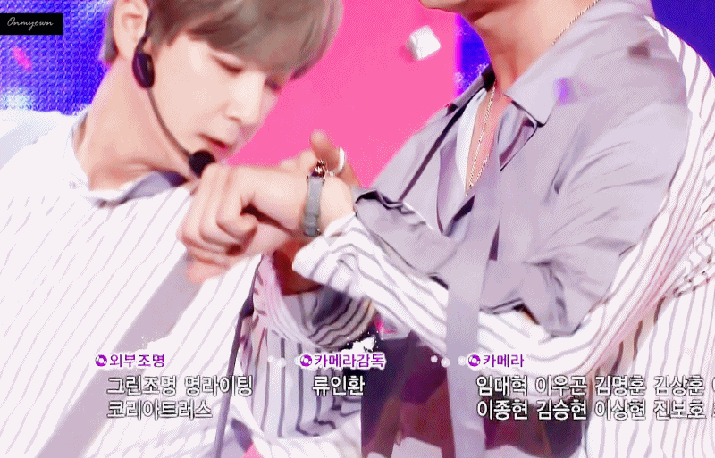 A moment captured by SHINHWA's fan