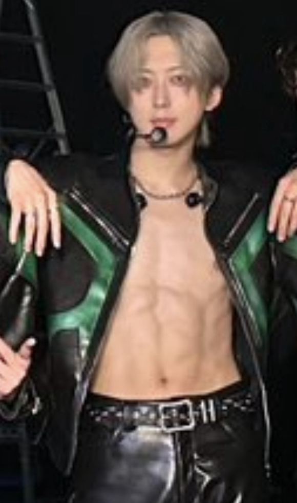 Latest photo of Fuma (&TEAM)