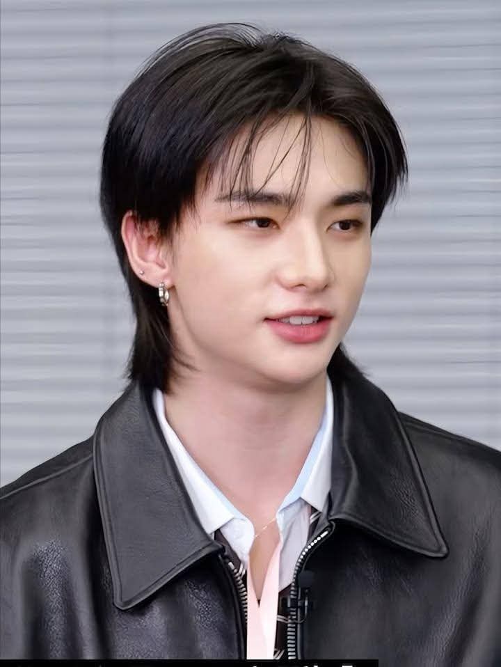 Recent activity shot of Hyunjin (Stray Kids)