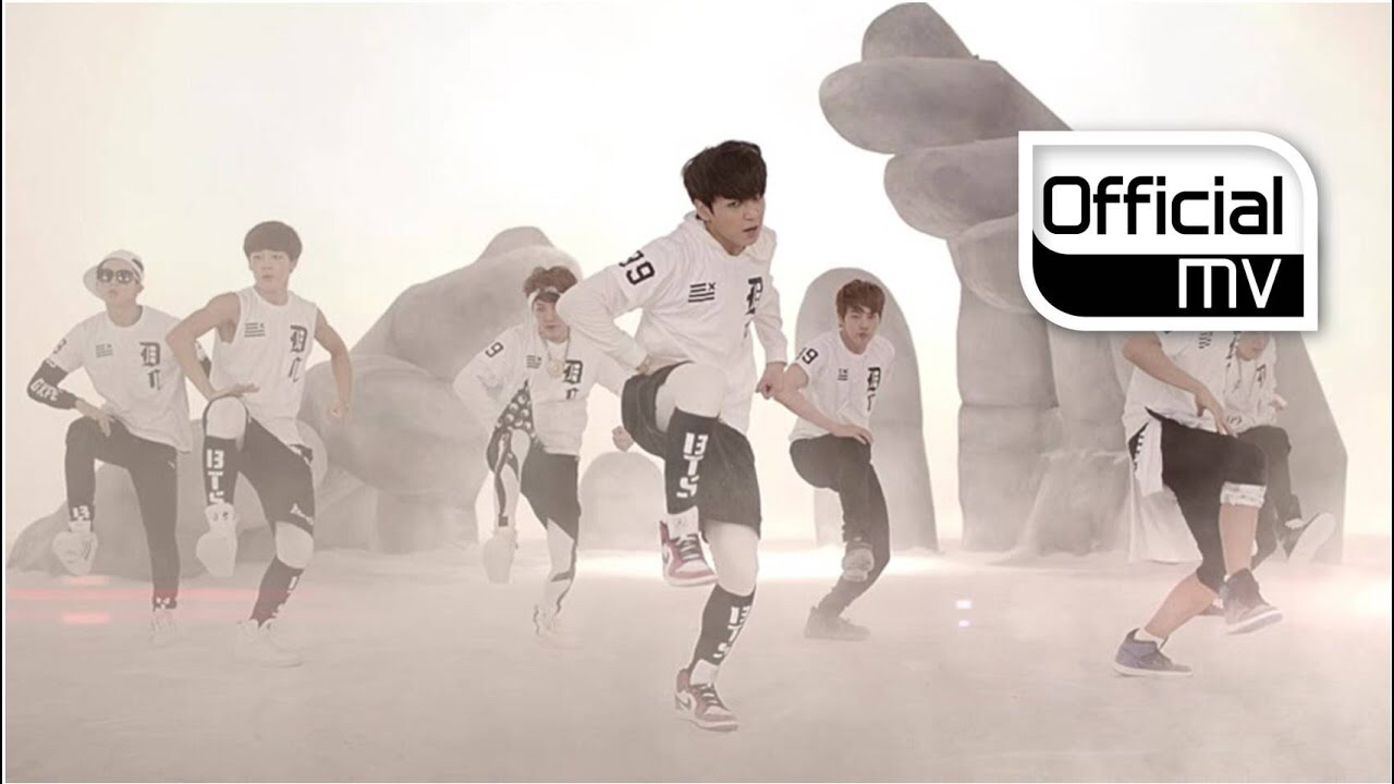 Momen yang diabadikan oleh penggemar j-hope (BTS)