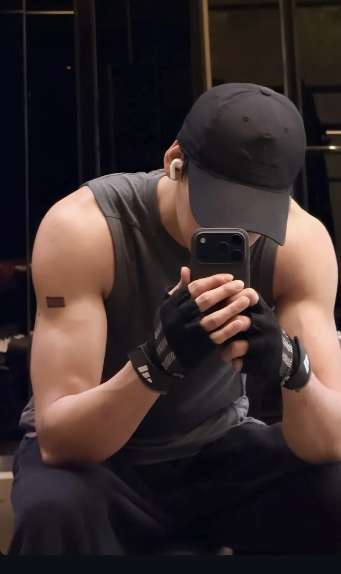 Fan-made special wallpaper for Bambam (GOT7)