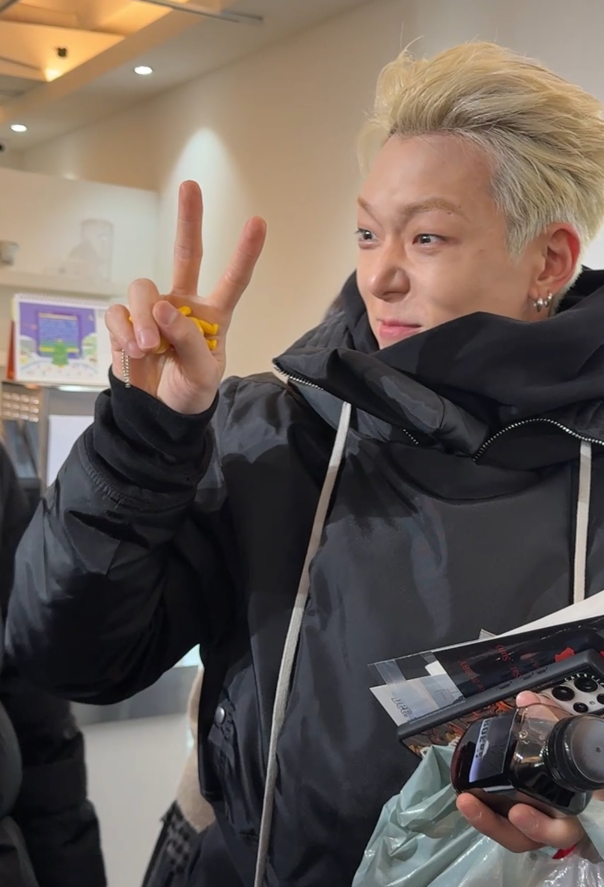 Recent activity shot of BOBBY (iKON)