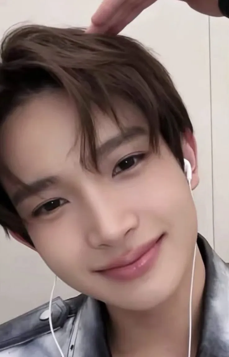 희승의 비하인드 컷