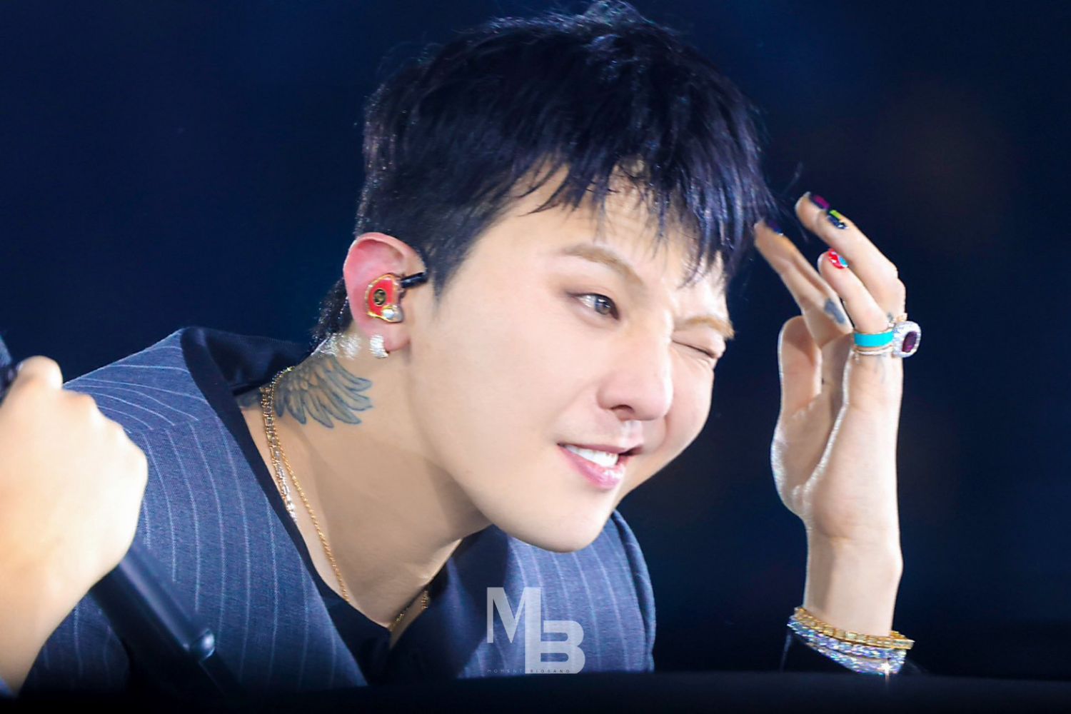 A moment captured by G-DRAGON (BIGBANG)'s fan