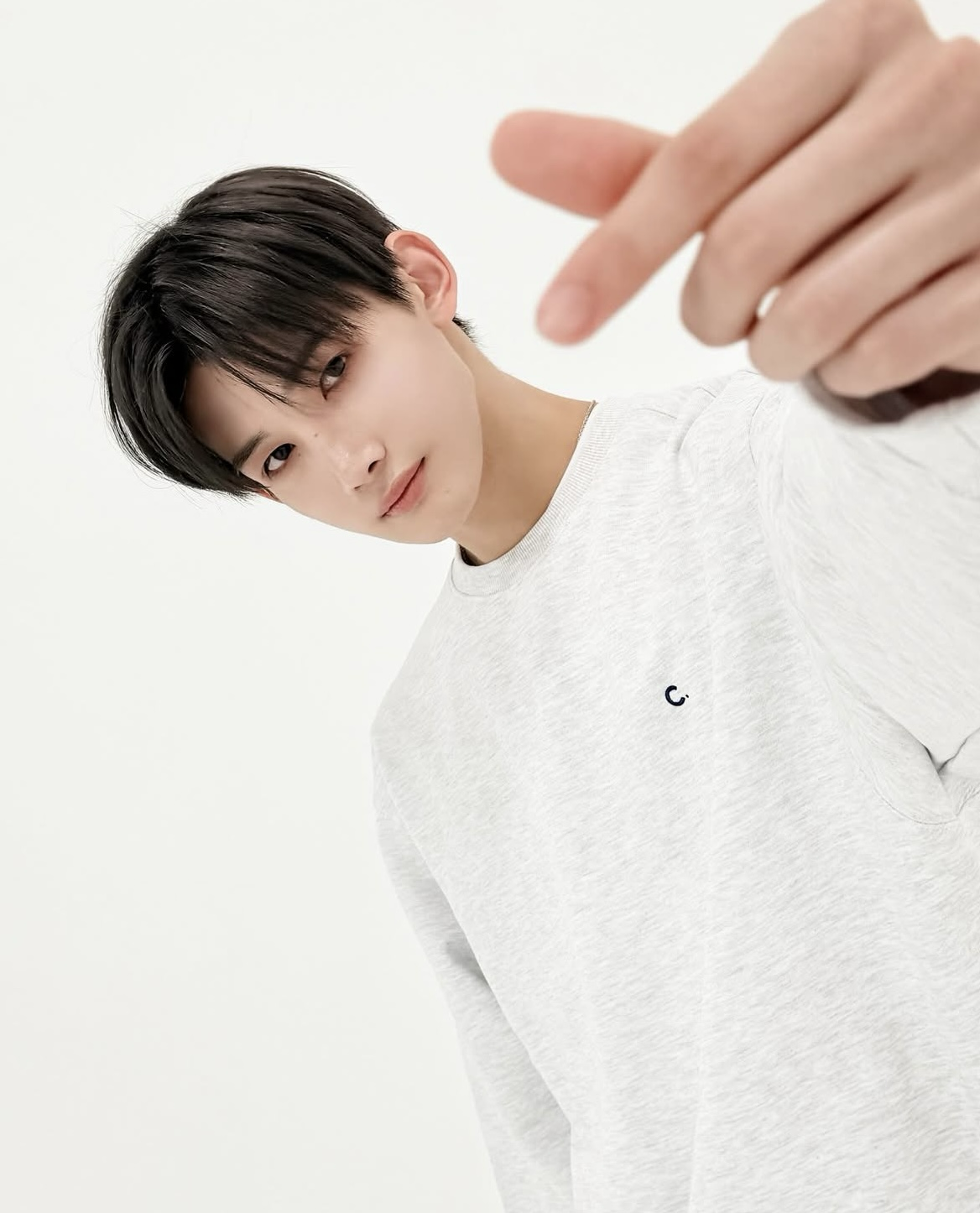 Recent activity shot of Jo (&TEAM)