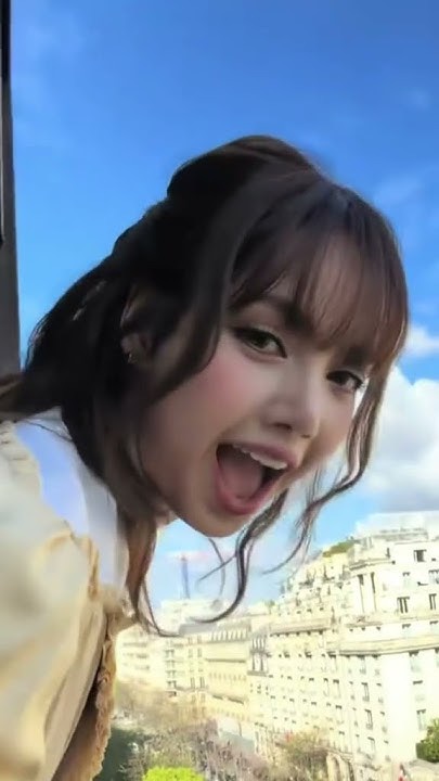 Potret di balik layar Lisa (BLACKPINK)