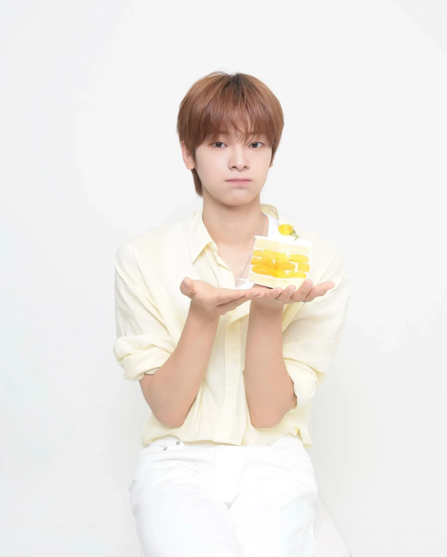 Behind-the-scenes cut of Kang Woojin (FLARE U)