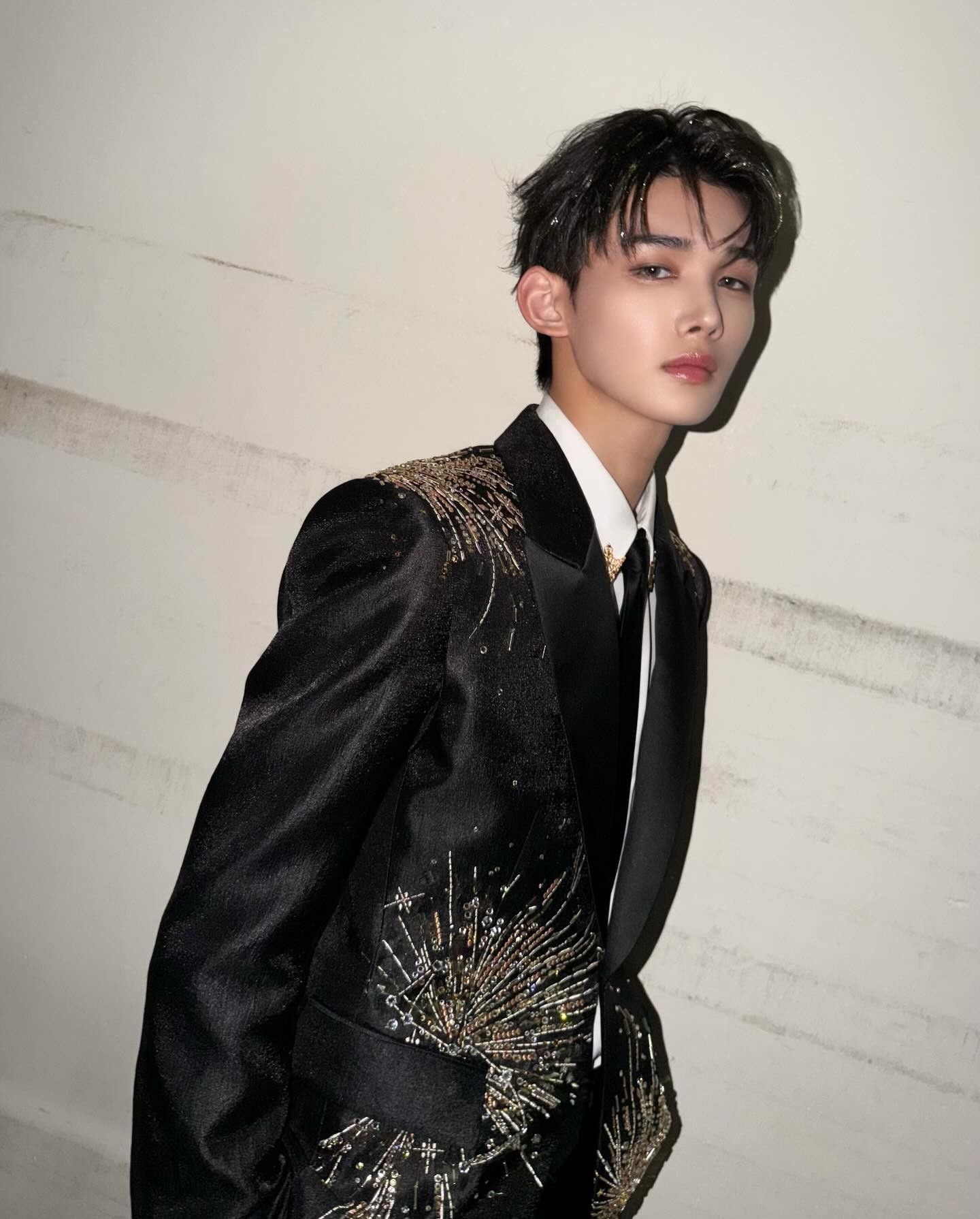 Recent activity shot of Jo (&TEAM)