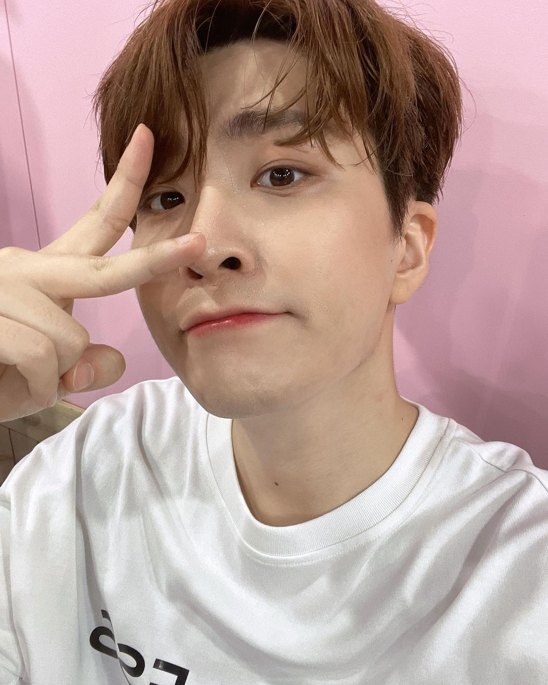 Behind-the-scenes cut of Youngjae (GOT7)
