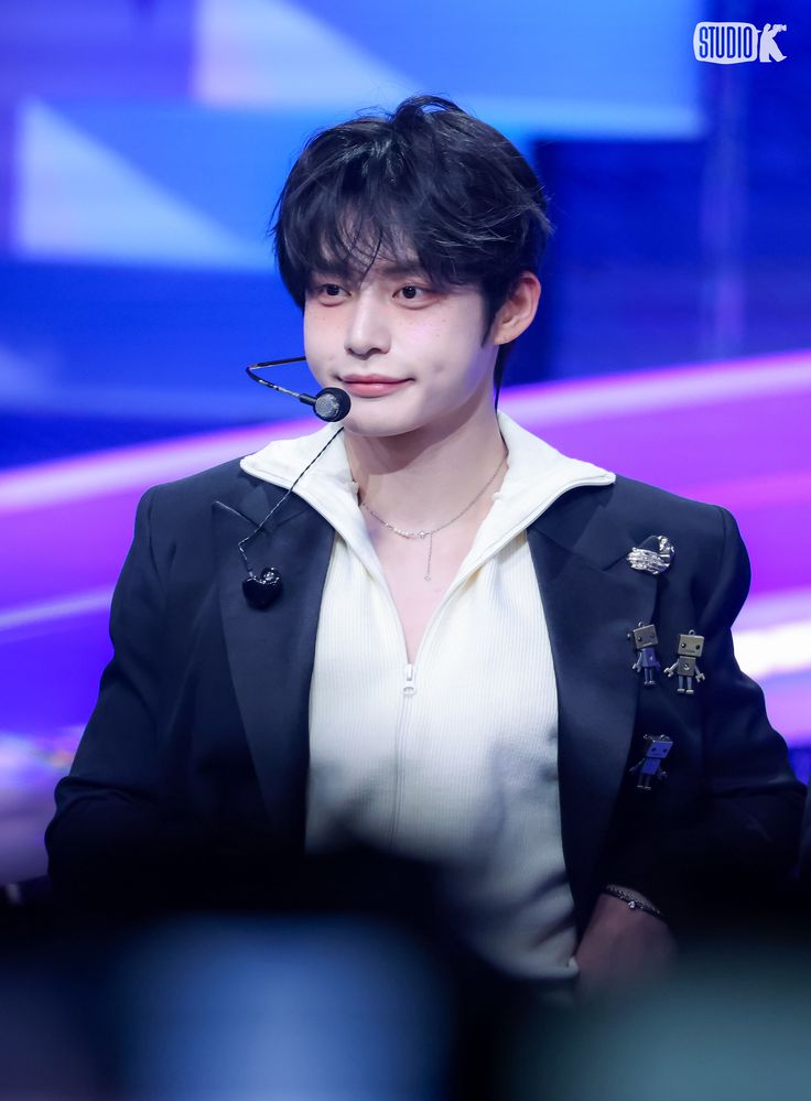 A moment captured by Kim Jiwoong (ZEROBASEONE)'s fan