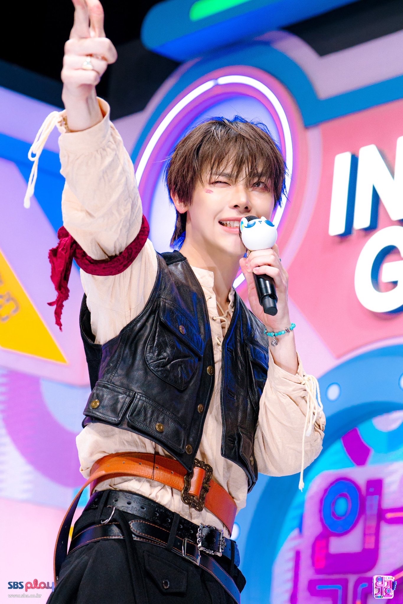 Latest photo of Nicholas (&TEAM)