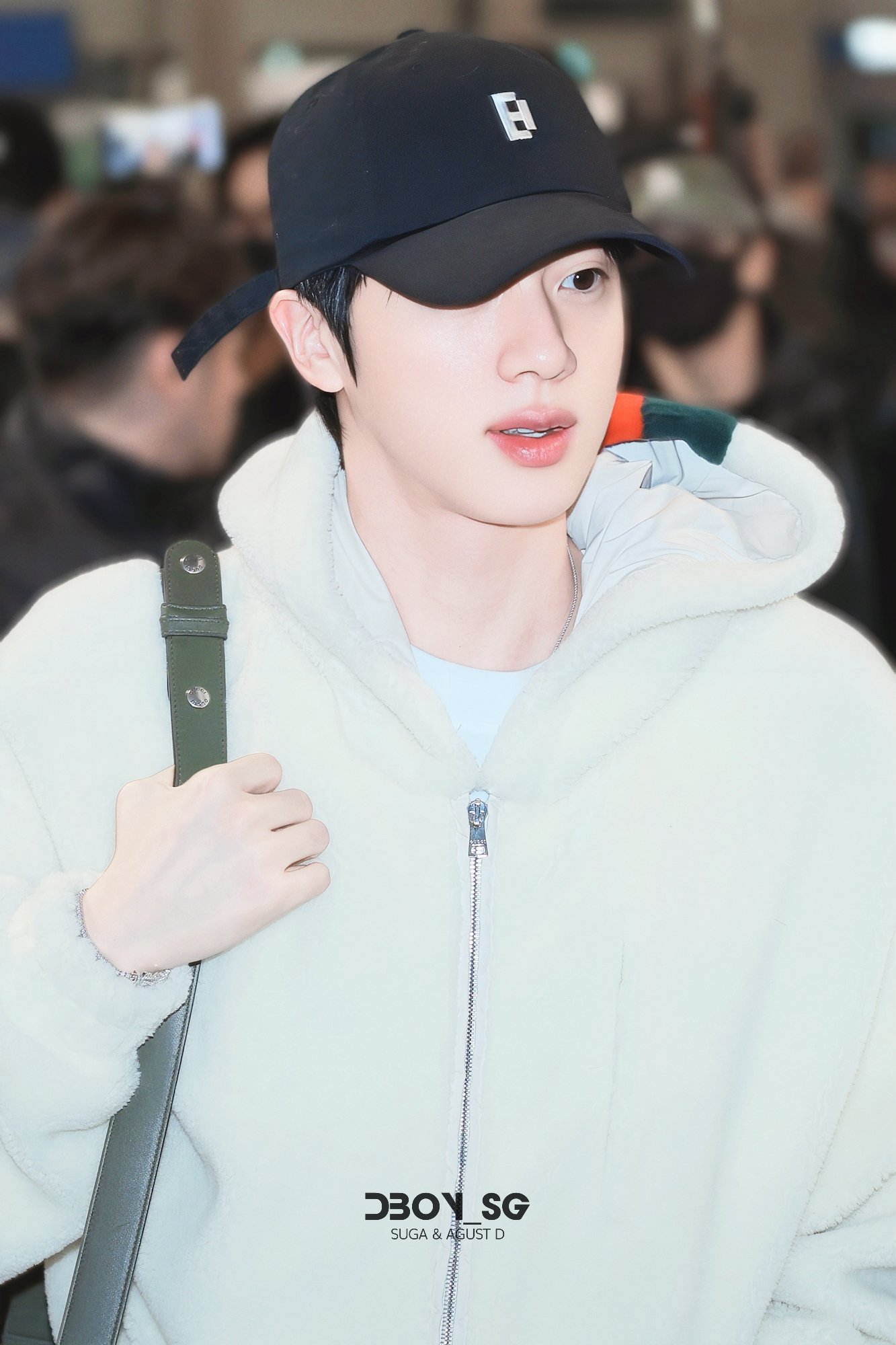 진 (방탄소년단) 최근 활동샷