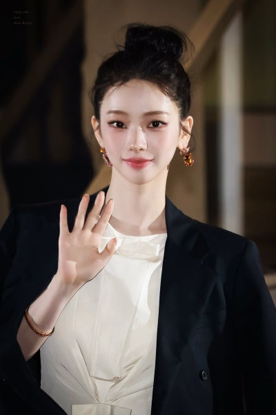 Behind-the-scenes cut of Karina (aespa)